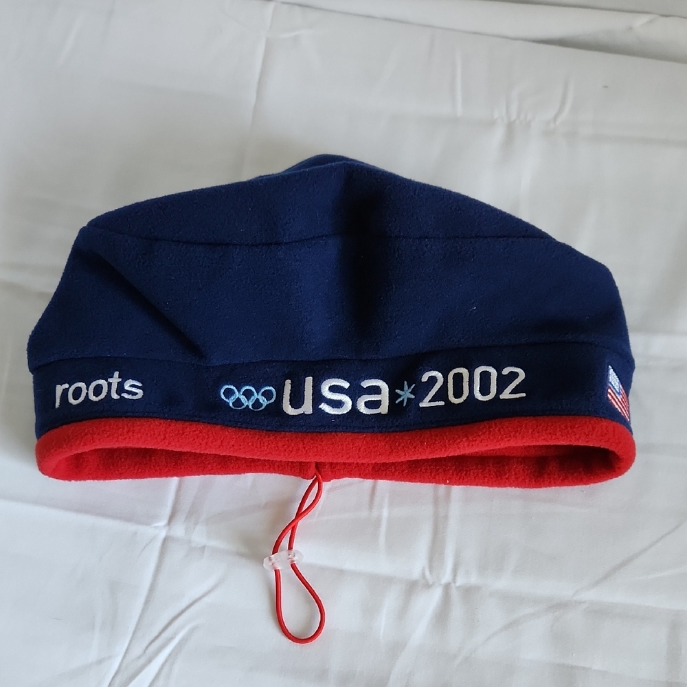 2002 Winter Olympics Roots Navy and Red Fleece Hat Embroidered Details NWT OS